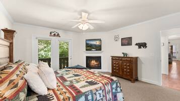 2 bedrooms, iron/ironing board, internet, bed sheets