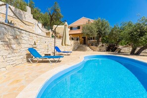 Pool - Villa Francesca - Two Bedroom Villa, Sleeps 4 (Paxi)