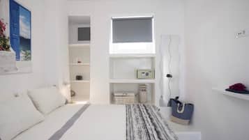 Appartamento, 2 camere da letto | Una cassaforte in camera, con stile personalizzato