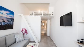 Appartamento, 2 camere da letto | Una cassaforte in camera, con stile personalizzato