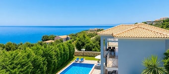 Skala Villa Blue - Three Bedroom Villa, Sleeps 6