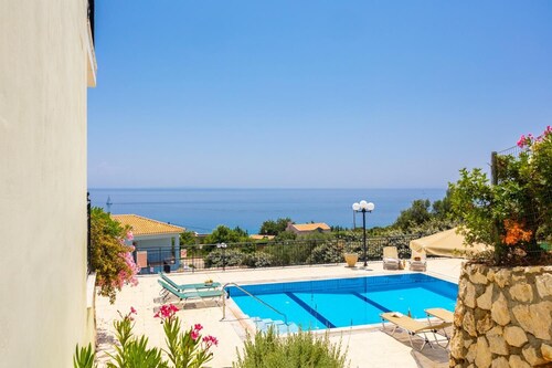 Skala Villa Green - Three Bedroom Villa, Sleeps 6