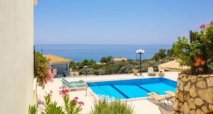 Skala Villa Green - Three Bedroom Villa, Sleeps 6