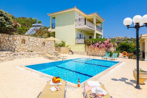 Skala Villa Green - Three Bedroom Villa, Sleeps 6