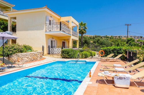 Skala Villa Yellow - Three Bedroom Villa, Sleeps 6