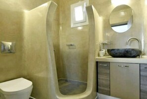 Appartement, 2 slaapkamers | Badkamer | Een douche, een haardroger, handdoeken