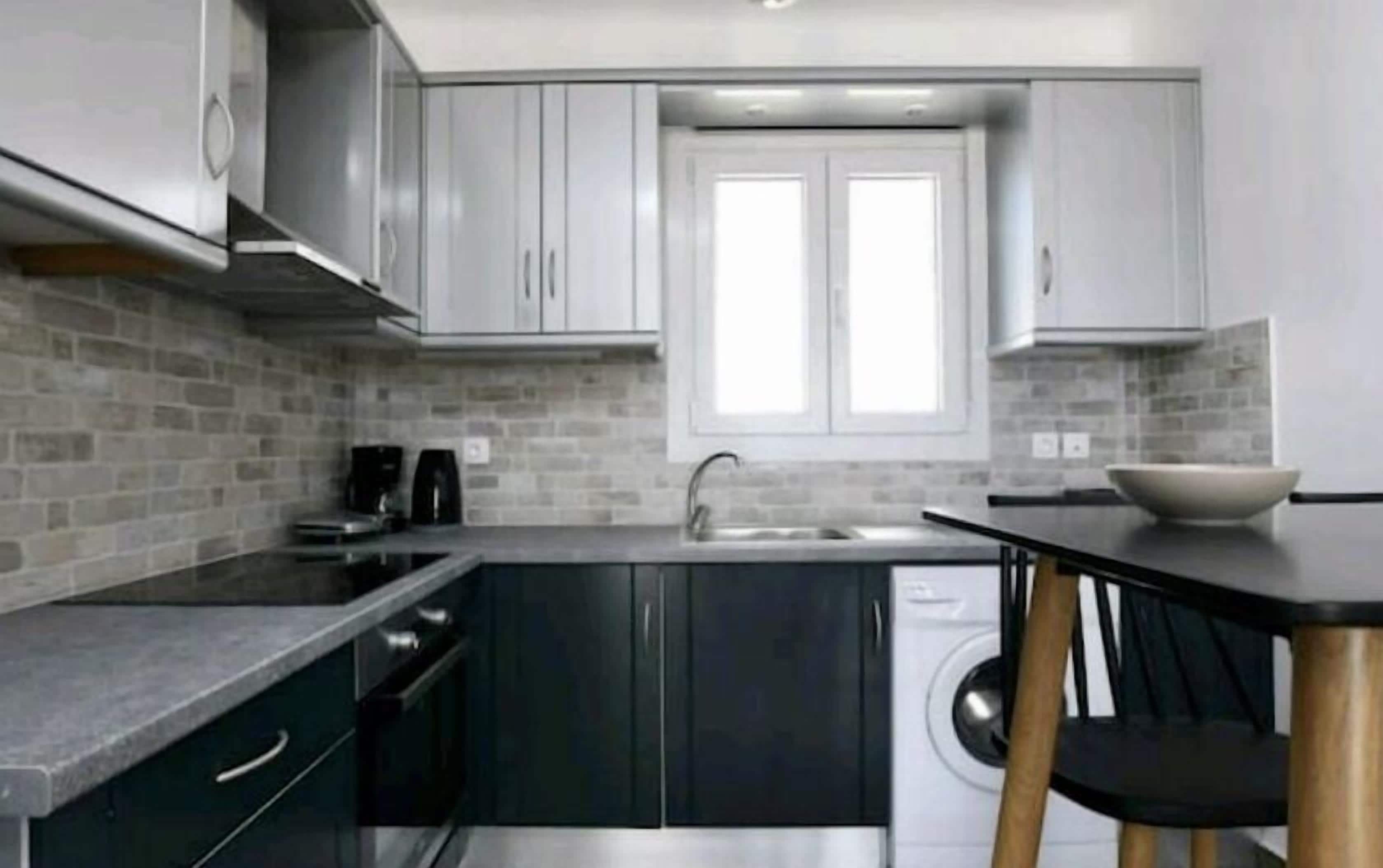 Apartment, 2 Bedrooms | Private kitchen | Full-size fridge, oven, stovetop, electric kettle
