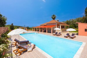 Pool - Villa Psaropouli Large Private Pool, A/C, WiFi (Corfu)