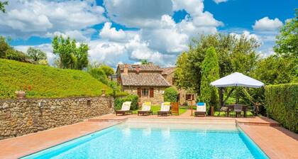 Villa Bramasole Large Private Pool, WiFi