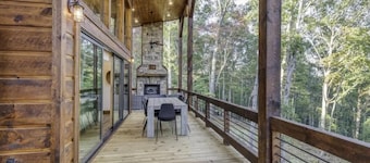 Hot Tub, 3 Fireplaces, Firepit, Riverside Firepit