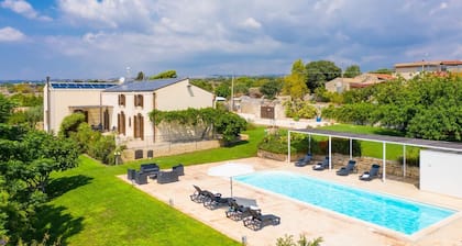 Villa Palazzola - Five Bedroom Villa, Sleeps 12
