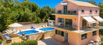 Villa Stephania - Six Chambres Villa, Couchages 11