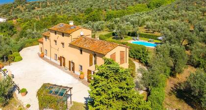 Villa Le Balze Large Private Pool, WiFi
