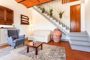 Fireplace - Villa Le Balze Large Private Pool, WiFi (Vinci)