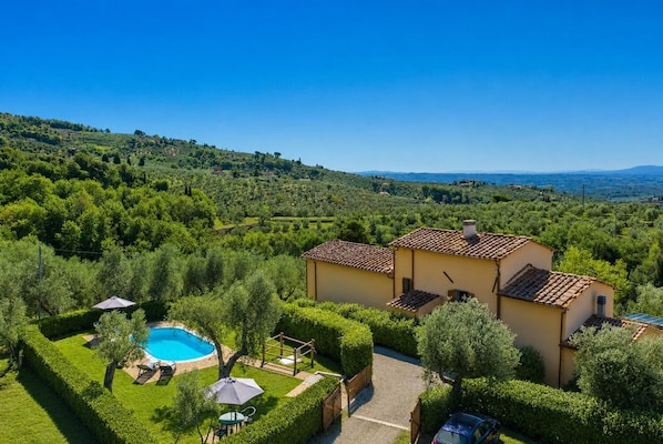 Exterior - Villa Le Balze Large Private Pool, WiFi (Vinci)