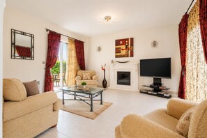 Fireplace, DVD player