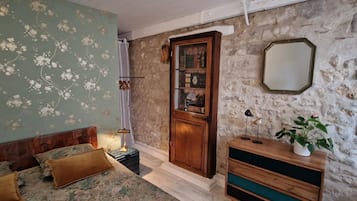 2 chambres, fer et planche Ă repasser, lit parapluie, accĂšs Internet