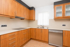 Fridge, microwave, oven, dishwasher - Villa Maria Large Private Pool, A/C, WiFi (Cala en Porter)