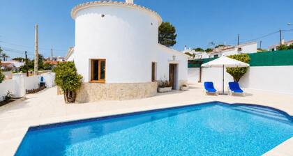 Villa Maria Large Private Pool, A/C, WiFi