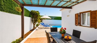 Villa Maria Large Private Pool, A/C, WiFi