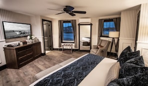 Standard Room | Egyptian cotton sheets, premium bedding, Tempur-Pedic beds - The Belfry House (Williams Bay)