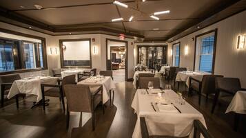 Breakfast, dinner, brunch served; French cuisine