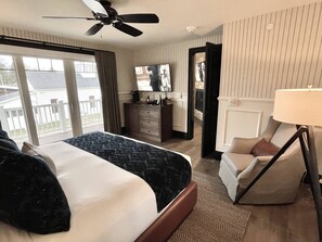 Suite Standar | Seprai katun Mesir, seprai premium, dan tempat tidur Tempur-Pendic