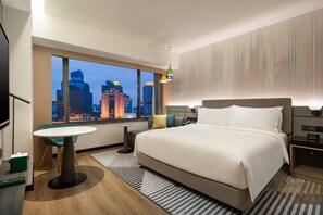 Standardzimmer, 1 King-Bett (Nanjing RD View) | Hochwertige Bettwaren, Daunenbettdecken, Minibar, Zimmersafe