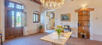 Villa Rossa Large Private Pool, WiFi