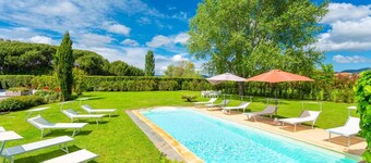 Villa Rossa Large Private Pool, WiFi