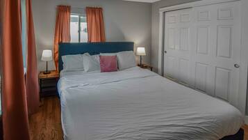 1 Schlafzimmer, Bügeleisen/Bügelbrett, Reisekinderbett, WLAN