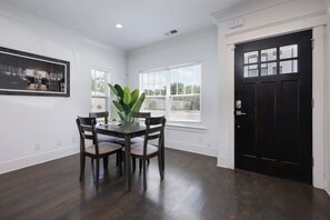 Dining - 10 Mins To Broadway - Stunning Townhome (Nashville)