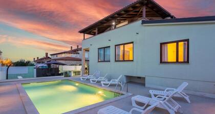 Villa Casa Toni Large Private Pool, WiFi