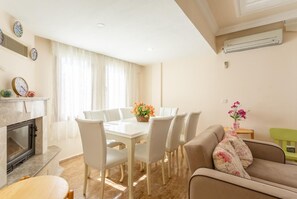 Dining - Villa Atlantis - Three Bedroom Villa, Sleeps 7 (Dalyan)