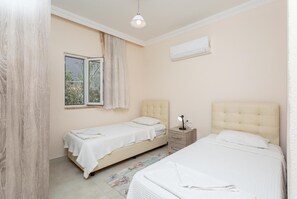 4 bedrooms, iron/ironing board, WiFi, bed sheets - Villa Duman 3 - Four Bedroom Villa, Sleeps 8 (Dalyan)