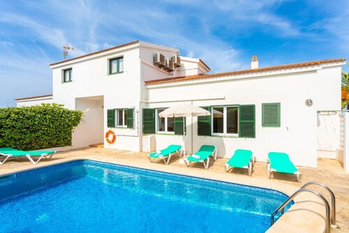 Villa Bini Estrella - Four Bedroom Villa, Sleeps 8