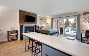 مكواة/لوح كي وواي فاي مجانًا وملاءات أسرّة