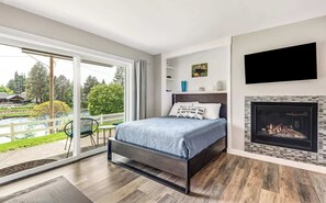 Iron/ironing board, free WiFi, bed sheets, wheelchair access