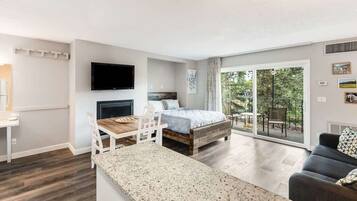 Iron/ironing board, free WiFi, bed sheets, wheelchair access