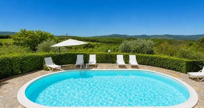 Villa Caporlese Large Private Pool, WiFi