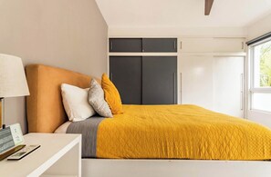 2 bedrooms, desk, iron/ironing board, free WiFi