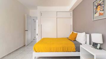 2 bedrooms, desk, iron/ironing board, free WiFi