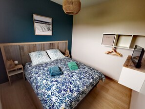 3 chambres, fer et planche Ă repasser, Wi-Fi, draps fournis