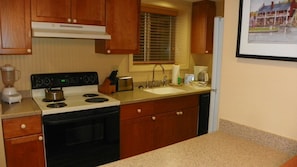 Condo (Pollard Brook Condo in Great Location) | Private kitchen
