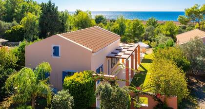 Nafsika Beach House - Three Bedroom Villa, Sleeps 6