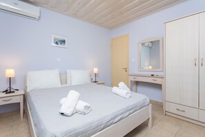 4 bedrooms, iron/ironing board, travel crib, WiFi