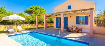 Maria Beach House - Three Bedroom Villa, Sleeps 6