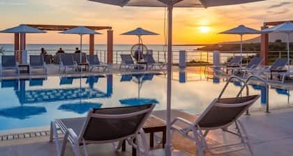 Maria Beach House - Three Bedroom Villa, Sleeps 7