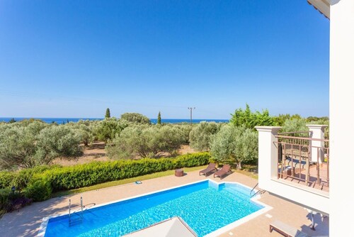 Villa Eufrosini - Three Bedroom Villa, Sleeps 7