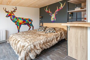 1 habitación, wifi y ropa de cama